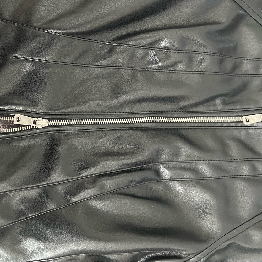 Faux Leather jacket - Picture 2 of 9